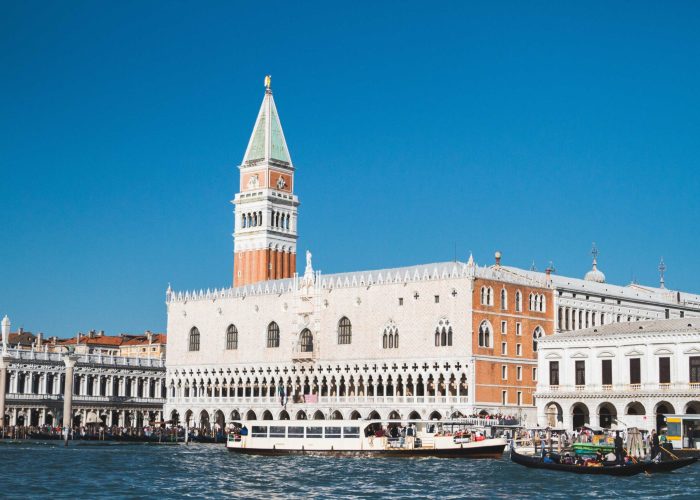 beautiful-shot-piazza-san-marco-building-italy (1)